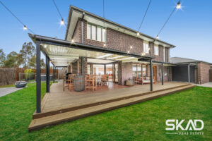 34 Pinnacle Chase, BEVERIDGE, VIC 3753 AUS