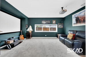 34 Pinnacle Chase, BEVERIDGE, VIC 3753 AUS