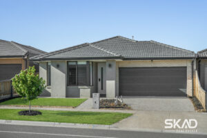 29 Eastside Boulevard, DONNYBROOK, VIC 3064 AUS