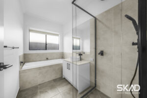 29 Eastside Boulevard, DONNYBROOK, VIC 3064 AUS