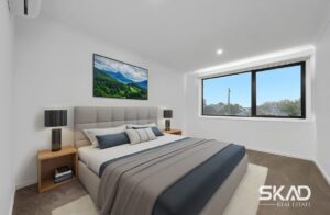 THOMASTOWN, VIC 3074 AUS