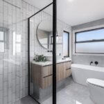 THOMASTOWN, VIC 3074 AUS