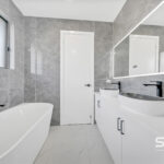 37 Leadbeater Circuit, BEVERIDGE, VIC 3753 AUS