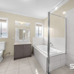 12 Dashing Road, CRAIGIEBURN, VIC 3064 AUS