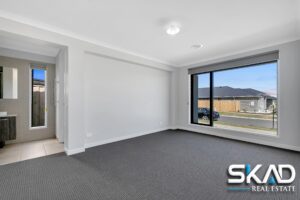 10 Notchwood Crescent, DONNYBROOK, VIC 3064 AUS