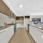 38 Valiant Crescent, CRAIGIEBURN, VIC 3064 AUS