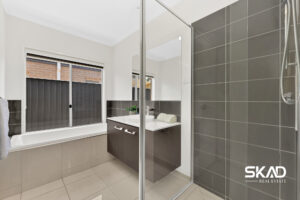 38 Valiant Crescent, CRAIGIEBURN, VIC 3064 AUS