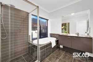 44 Grove Road, CRAIGIEBURN, VIC 3064 AUS