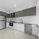 30 Bainbridge Close, CRAIGIEBURN, VIC 3064 AUS