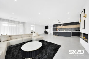 15 Darwinia Drive, MICKLEHAM, VIC 3064 AUS