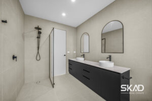 6 Lowline Way, WOLLERT, VIC 3750 AUS