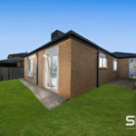 8 Mottlecah Circuit, CRAIGIEBURN, VIC 3064 AUS