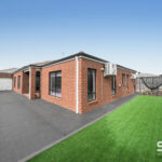 12 Dorcas Road, MICKLEHAM, VIC 3064 AUS