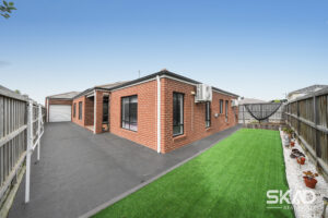 12 Dorcas Road, MICKLEHAM, VIC 3064 AUS