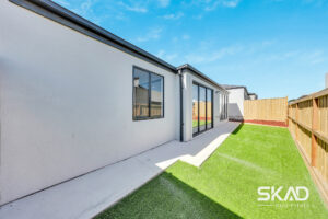 15 Azure Road, WOLLERT, VIC 3750 AUS