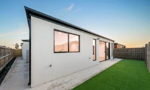 140 Golf Links Drive, BEVERIDGE, VIC 3753 AUS