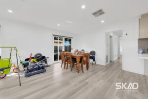 1/4 Hoop Court, MILL PARK, VIC 3082 AUS