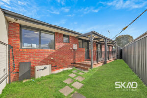 1/4 Hoop Court, MILL PARK, VIC 3082 AUS