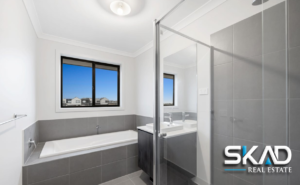2 Barn Avenue, WOLLERT, VIC 3750 AUS