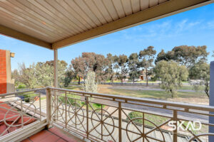 7 Flowerdale Crescent, ROXBURGH PARK, VIC 3064 AUS