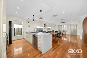 34 Wisteria Avenue, CRAIGIEBURN, VIC 3064 AUS