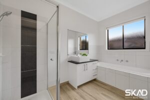 21 Black Range Avenue, CRAIGIEBURN, VIC 3064 AUS