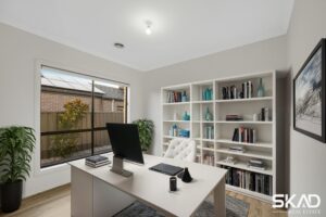 21 Black Range Avenue, CRAIGIEBURN, VIC 3064 AUS