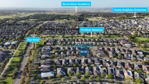 21 Black Range Avenue, CRAIGIEBURN, VIC 3064 AUS