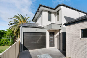 1/7 Burton Street, LALOR, VIC 3075 AUS