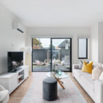 1/7 Burton Street, LALOR, VIC 3075 AUS