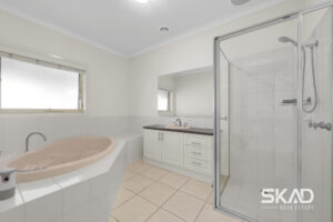 52 The Elms Boulevard, KILMORE, VIC 3764 AUS