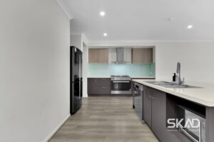 18 La Tour Boulevard, WOLLERT, VIC 3750 AUS