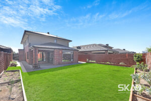 18 La Tour Boulevard, WOLLERT, VIC 3750 AUS