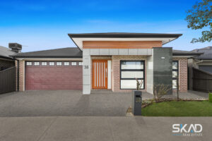 38 Conjola Way, WOLLERT, VIC 3750 AUS