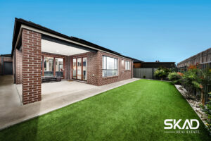 77 Moxham Drive, KALKALLO, VIC 3064 AUS