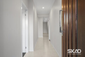 13 Denmead Drive, DONNYBROOK, VIC 3064 AUS