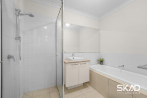62 Peppertree Parade, CRAIGIEBURN, VIC 3064 AUS