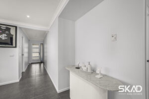 8 Amberfield Street, MICKLEHAM, VIC 3064 AUS