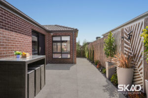8 Amberfield Street, MICKLEHAM, VIC 3064 AUS
