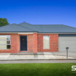 7 Weavers Street, MANOR LAKES, VIC 3024 AUS
