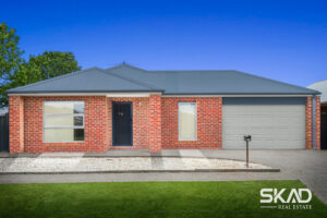 7 Weavers Street, MANOR LAKES, VIC 3024 AUS