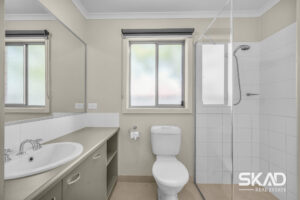 7 Weavers Street, MANOR LAKES, VIC 3024 AUS