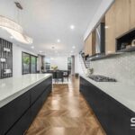 CRAIGIEBURN, VIC 3064 AUS