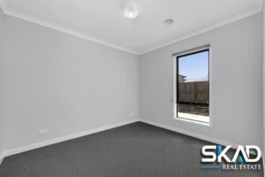 10 Notchwood Crescent, DONNYBROOK, VIC 3064 AUS