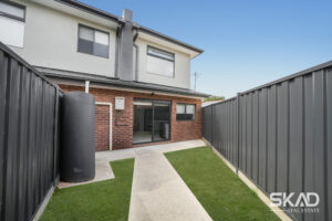 30 Bainbridge Close, CRAIGIEBURN, VIC 3064 AUS