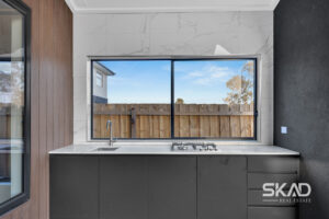 8 Candy Road, GREENVALE, VIC 3059 AUS