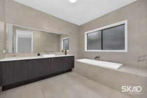 16 Grammar Avenue, DONNYBROOK, VIC 3064 AUS