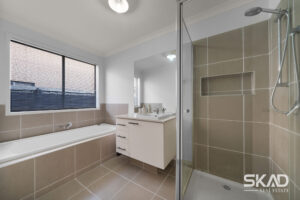 41 Huntington Terrace, WOLLERT, VIC 3750 AUS