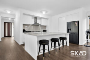 48 Aldergrove Parade, MICKLEHAM, VIC 3064 AUS