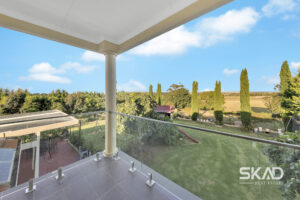 30 The Panorama, MICKLEHAM, VIC 3064 AUS